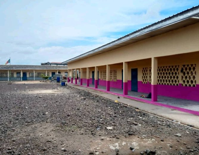 Me Denise FAMPOU met en service des infrastructures